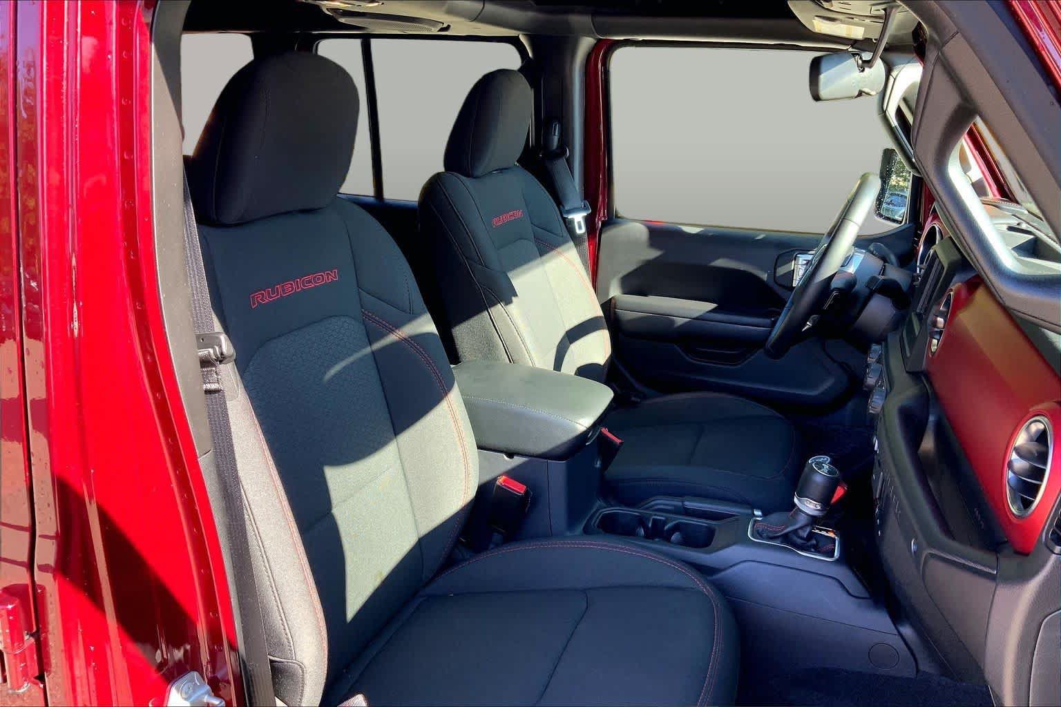 Used 2021 Jeep Wrangler Unlimited Rubicon AWD/4WD image 8
