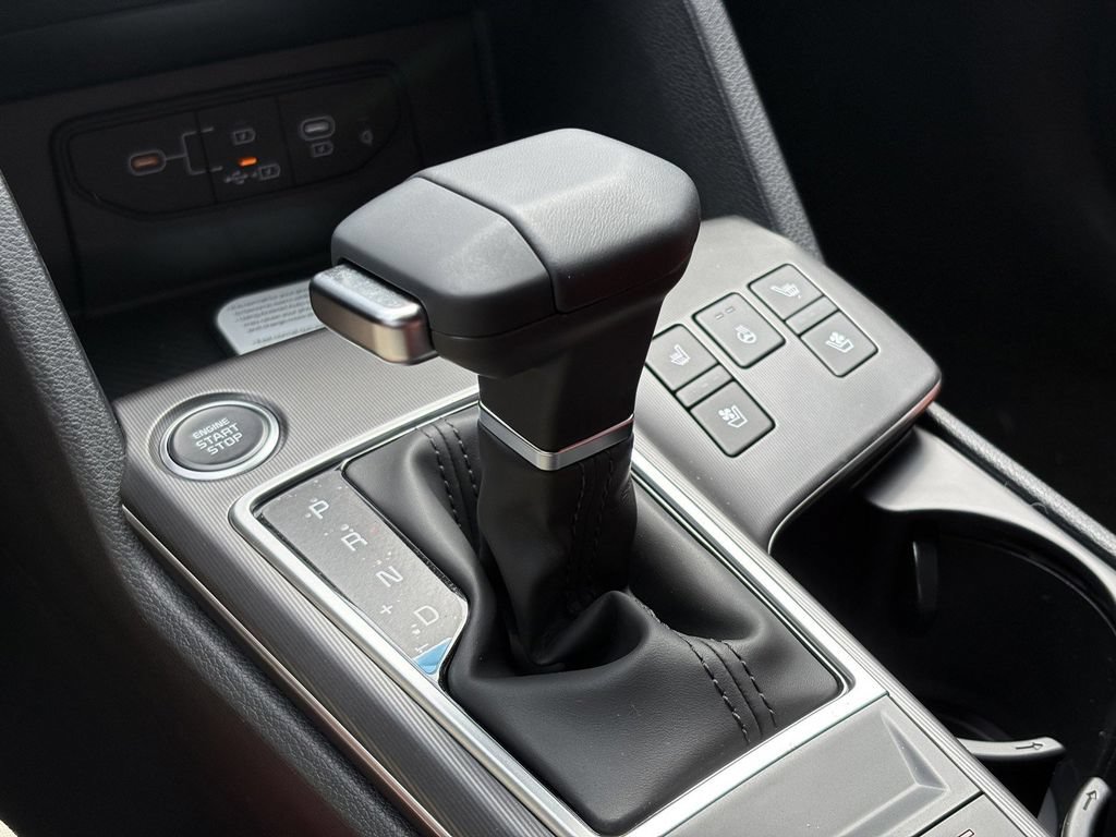 New 2026 Kia Sportage LX FWD image 24