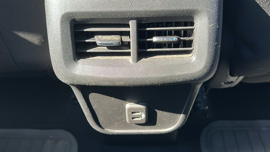 Used 2021 Chevrolet Equinox LT image 21