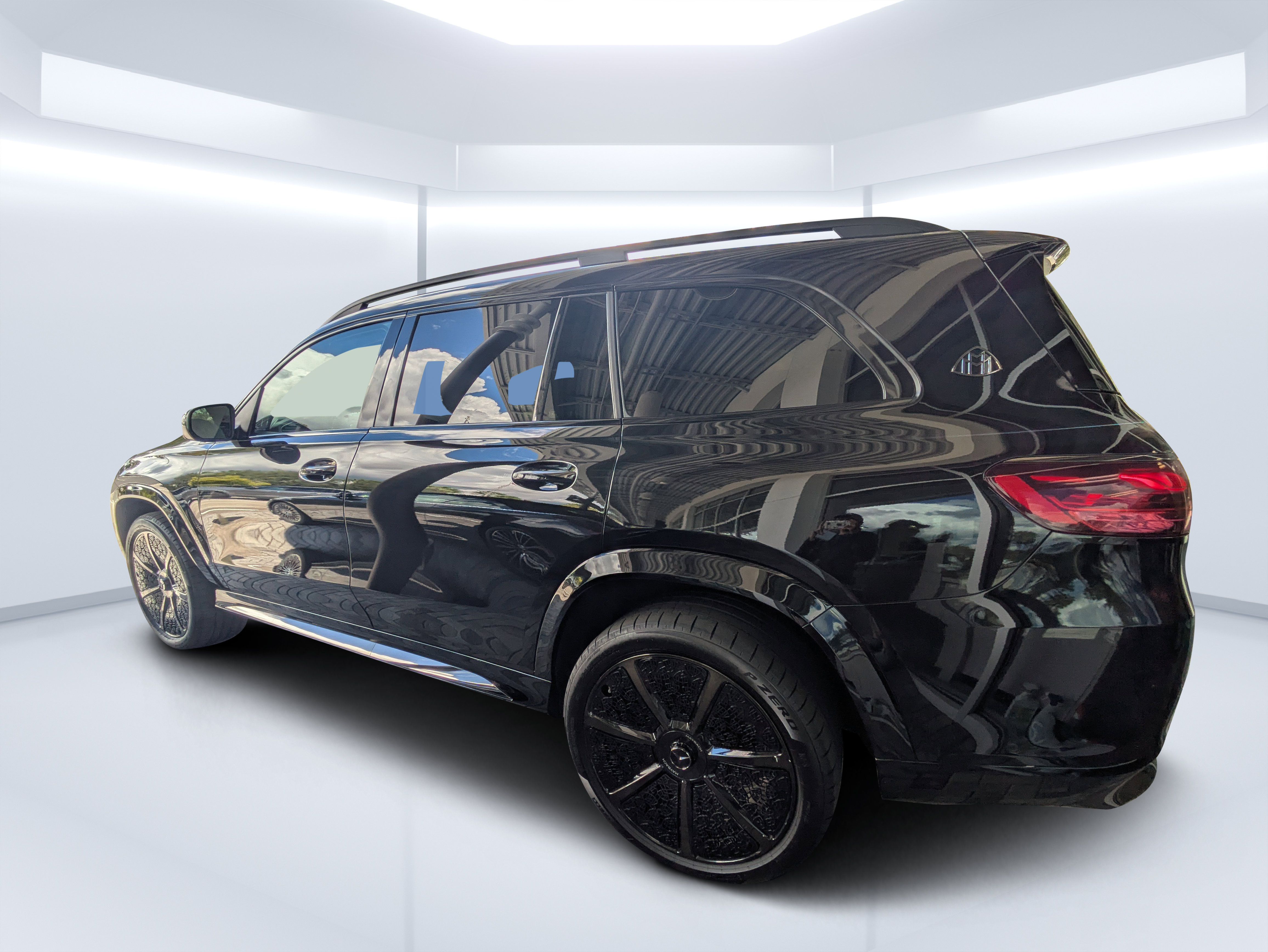 Used 2026 Mercedes-Benz Maybach GLS 600 4MATIC image 5