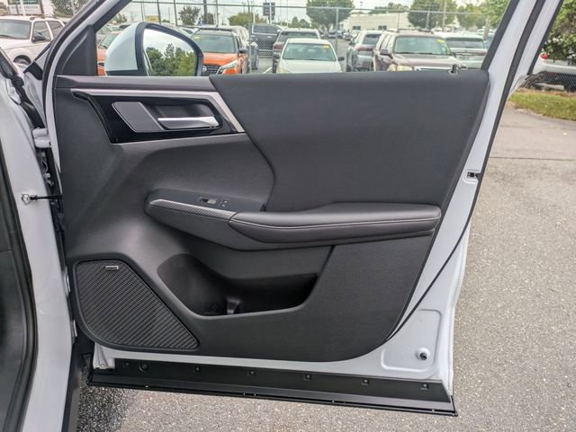 New 2025 Mitsubishi Outlander ES image 32