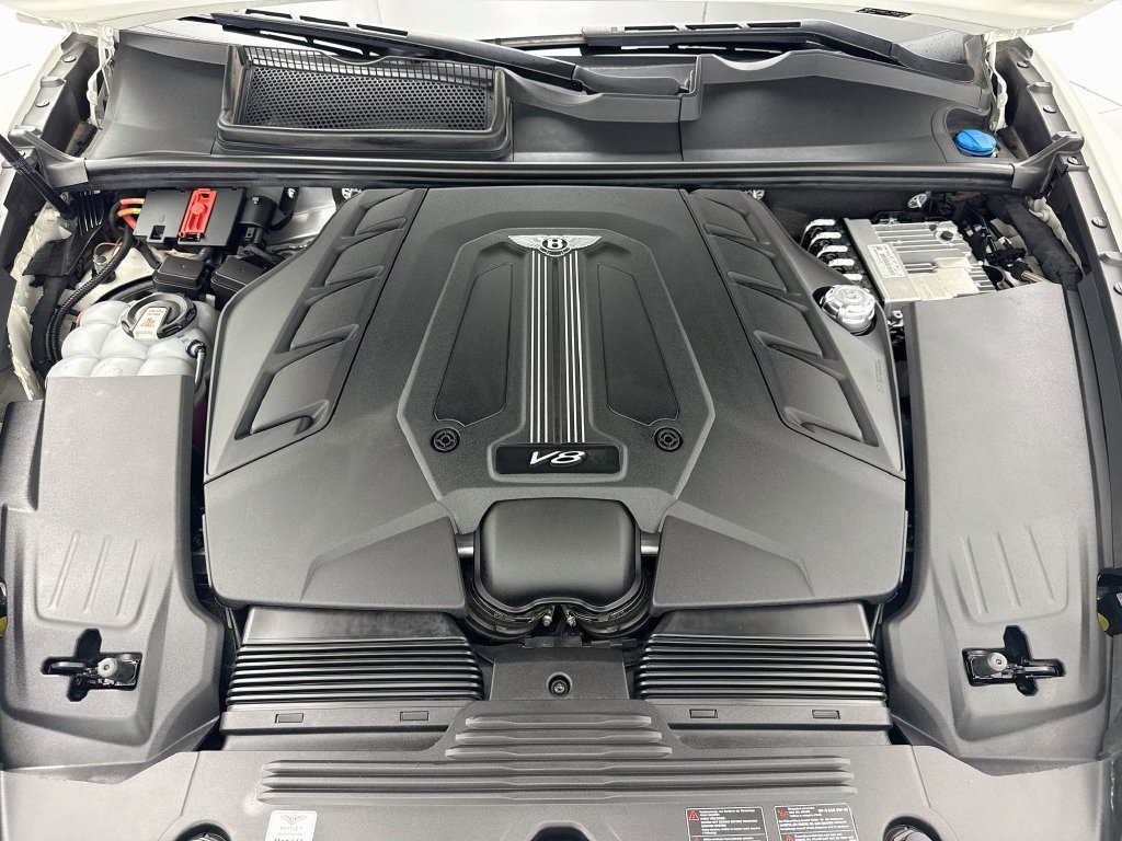 Certified 2022 Bentley Bentayga AWD/4WD image 28