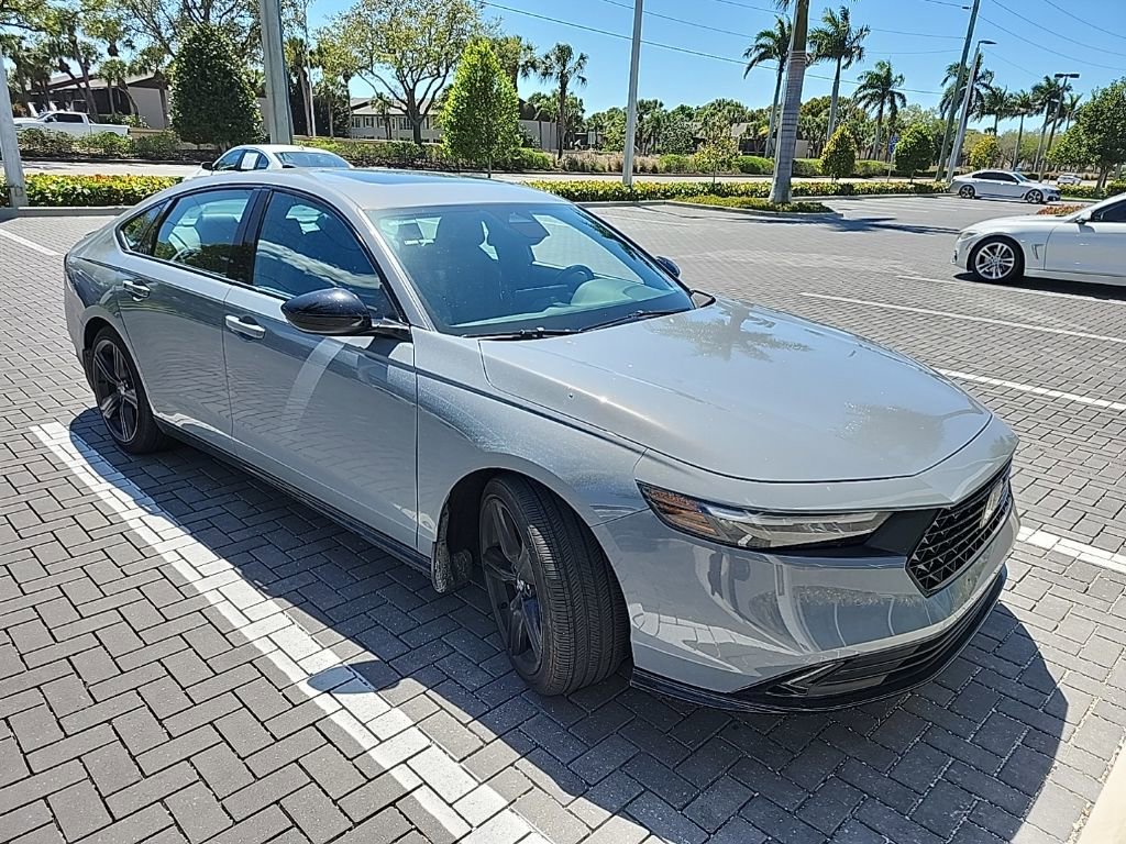 Used 2023 Honda Accord Sport image 7