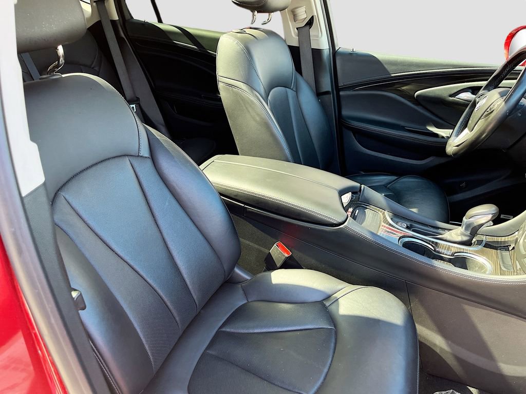 Used 2020 Buick Envision Premium image 30