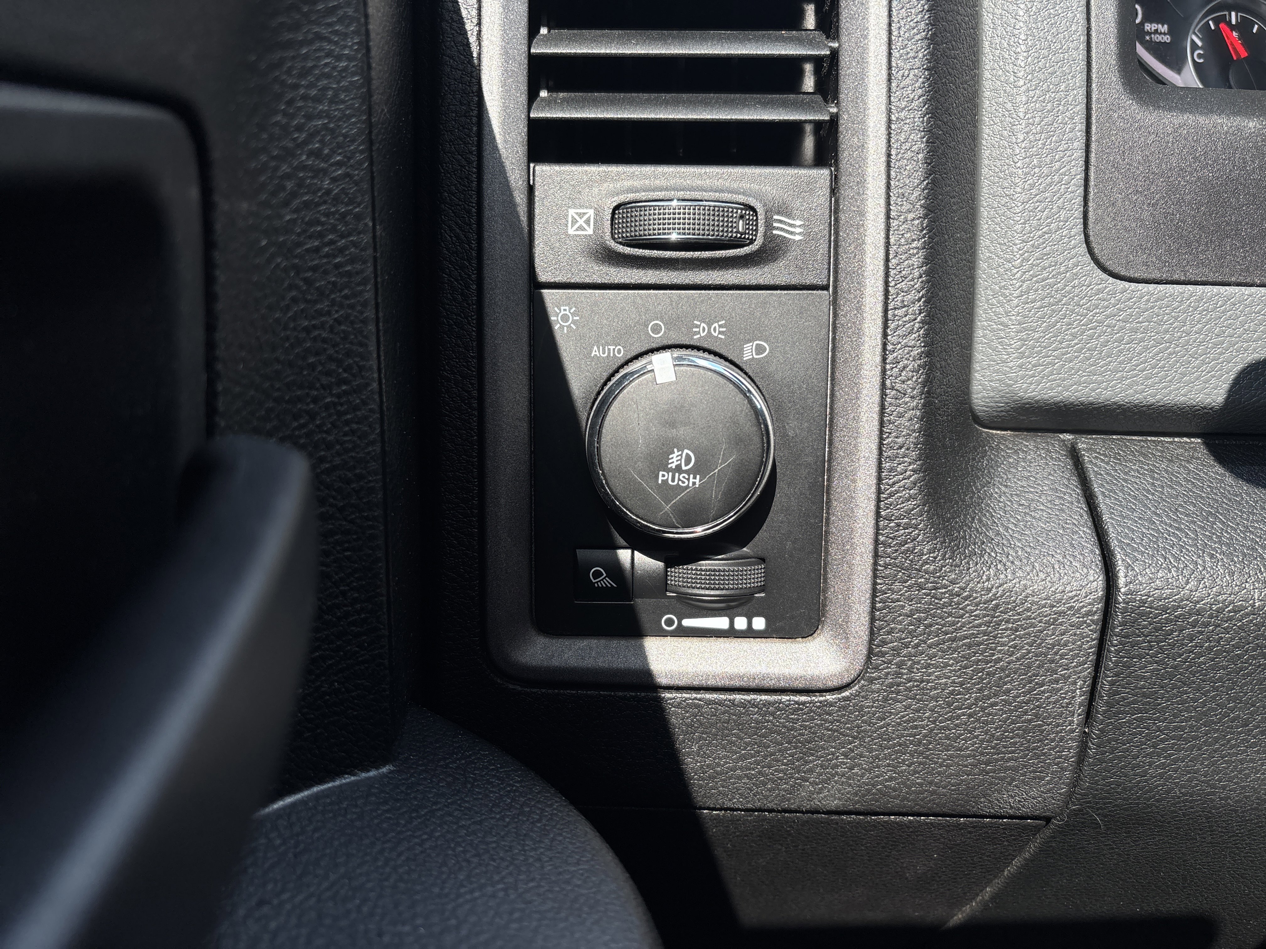 Used 2018 RAM 1500 Tradesman w/ Popular Equipment Group AWD/4WD image 28