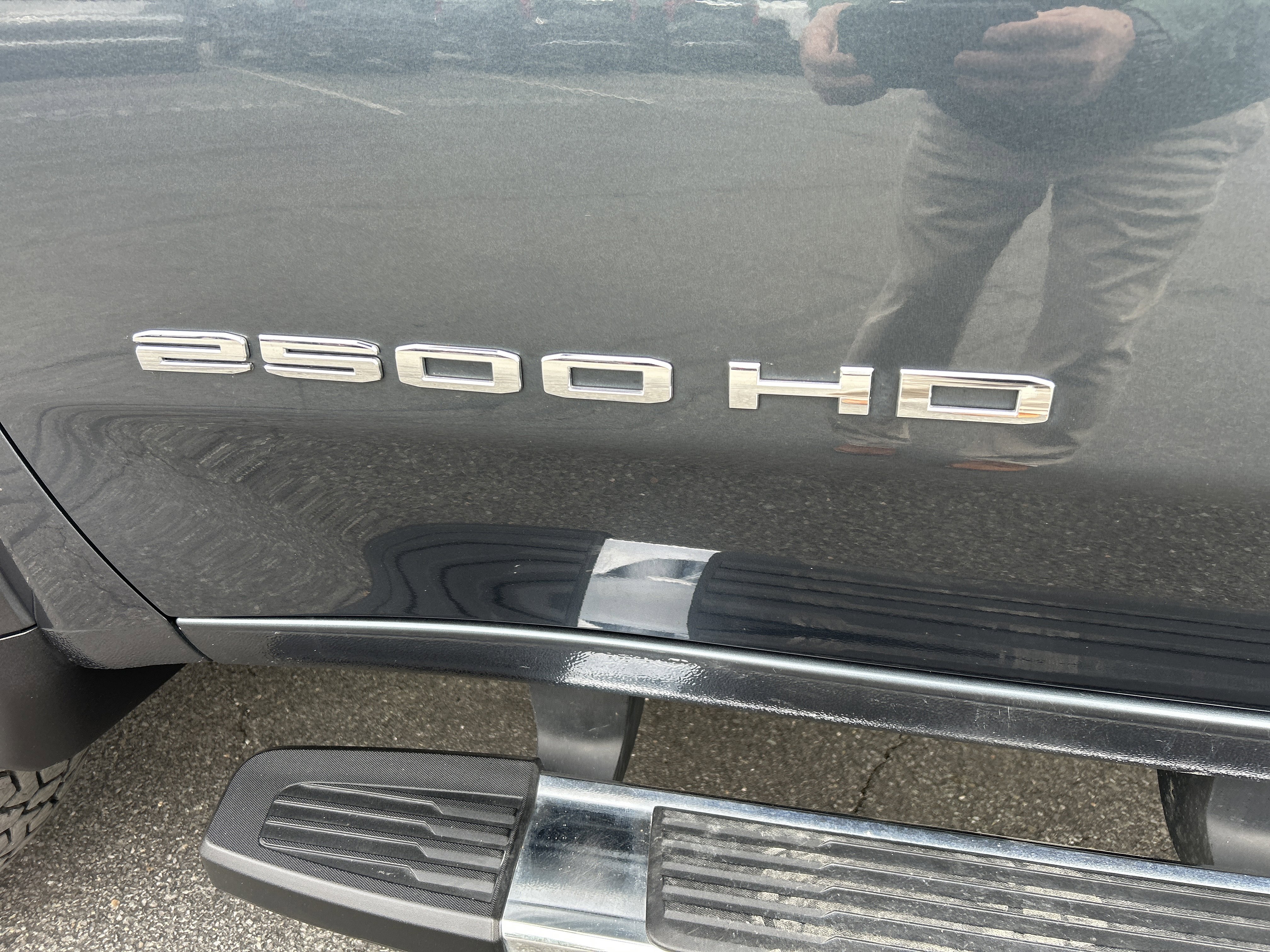 Used 2020 GMC Sierra 2500 SLT w/ SLT Premium Plus Package AWD/4WD image 3