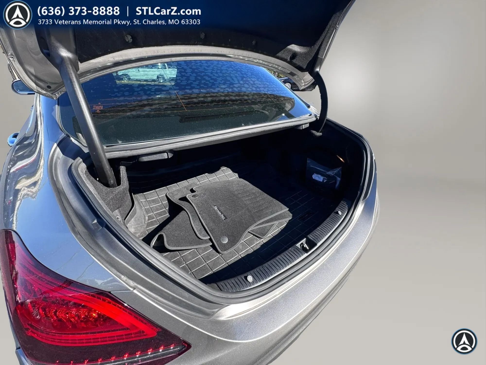 Used 2019 Mercedes-Benz C 300 4MATIC Sedan image 12