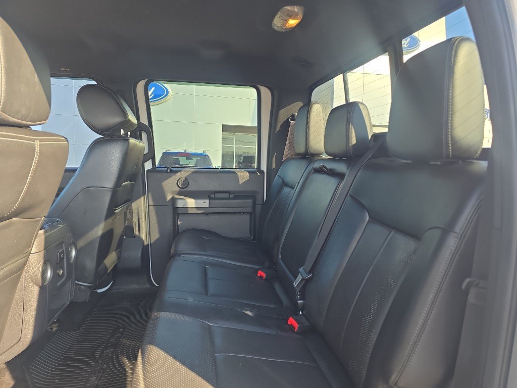 Used 2014 Ford F550 4x4 Crew Cab Super Duty w/ Lariat Interior Package image 22