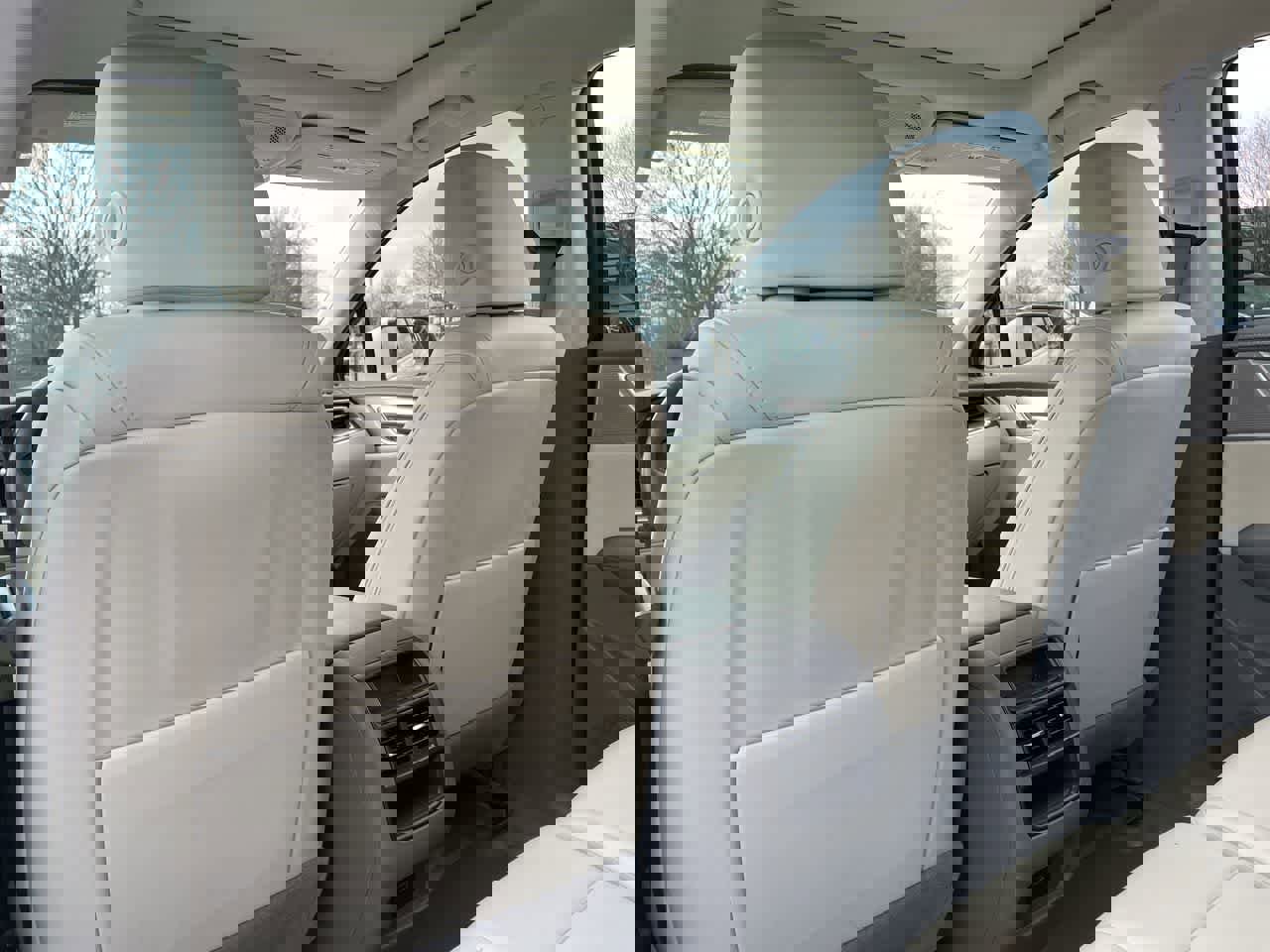 Certified 2023 Cadillac XT5 Premium Luxury w/ LPO, Floor Liner Package image 20