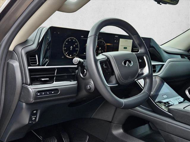 Used 2025 INFINITI QX80 Sensory AWD/4WD image 10