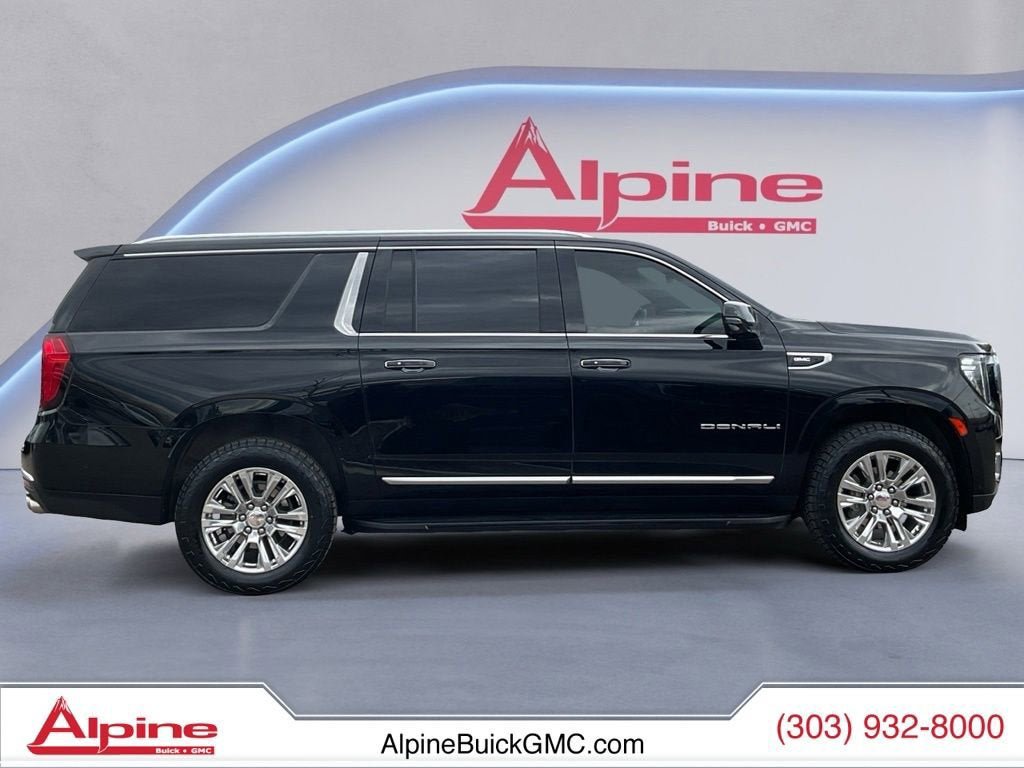 Used 2024 GMC Yukon XL Denali w/ Advanced Technology Package AWD/4WD image 6