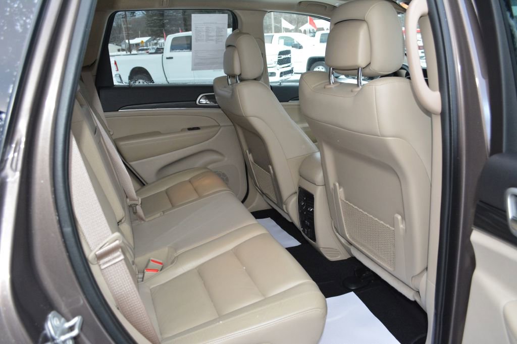 Used 2021 Jeep Grand Cherokee Limited image 9