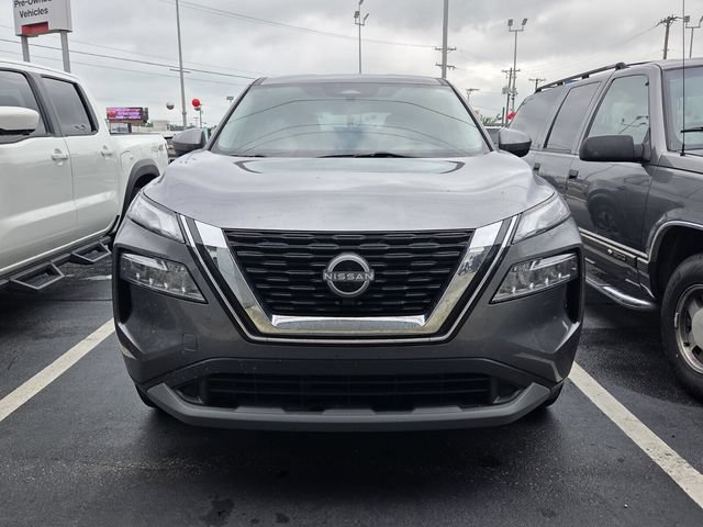 Used 2023 Nissan Rogue SV FWD image 2