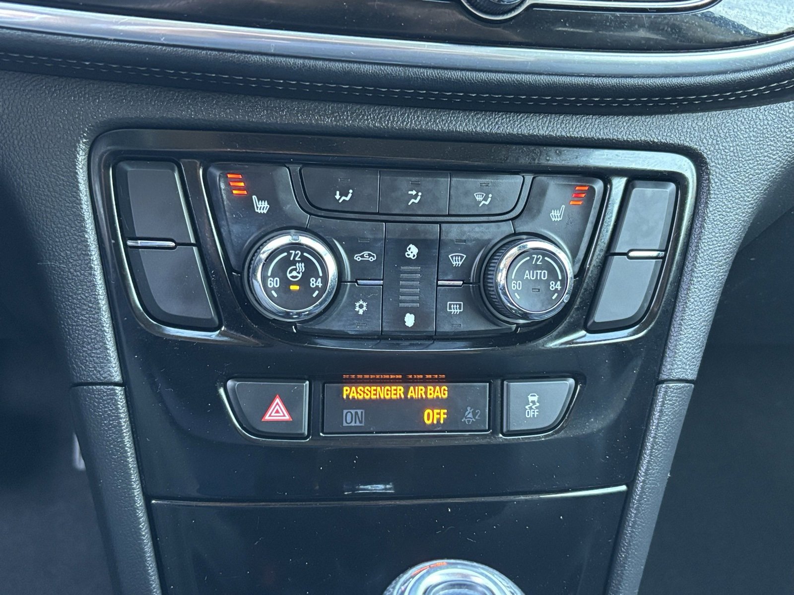 Used 2017 Buick Encore Essence image 7