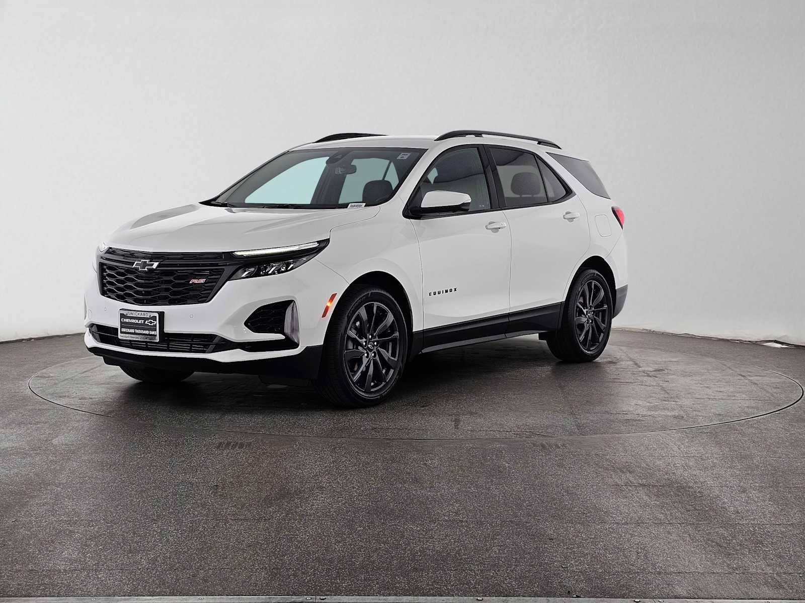Used 2024 Chevrolet Equinox RS w/ RS Leather Package FWD image 7