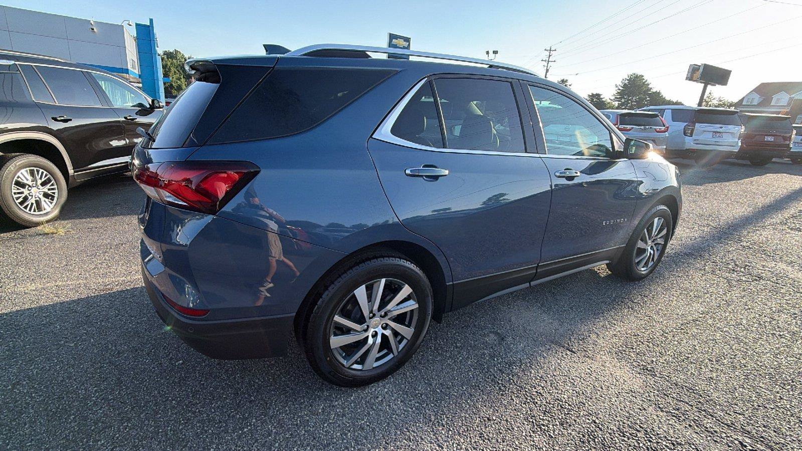 Used 2024 Chevrolet Equinox Premier w/ LPO, Floor Liner Package FWD image 8