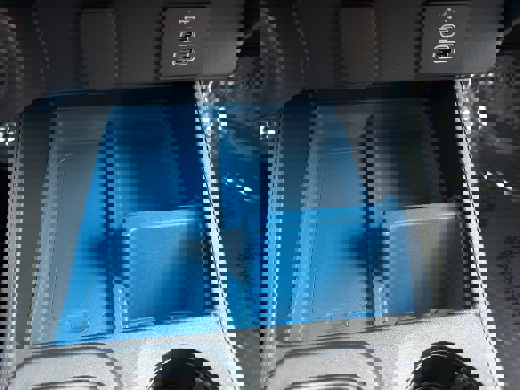 New 2025 Ford Maverick XLT w/ XLT Luxury Package image 32