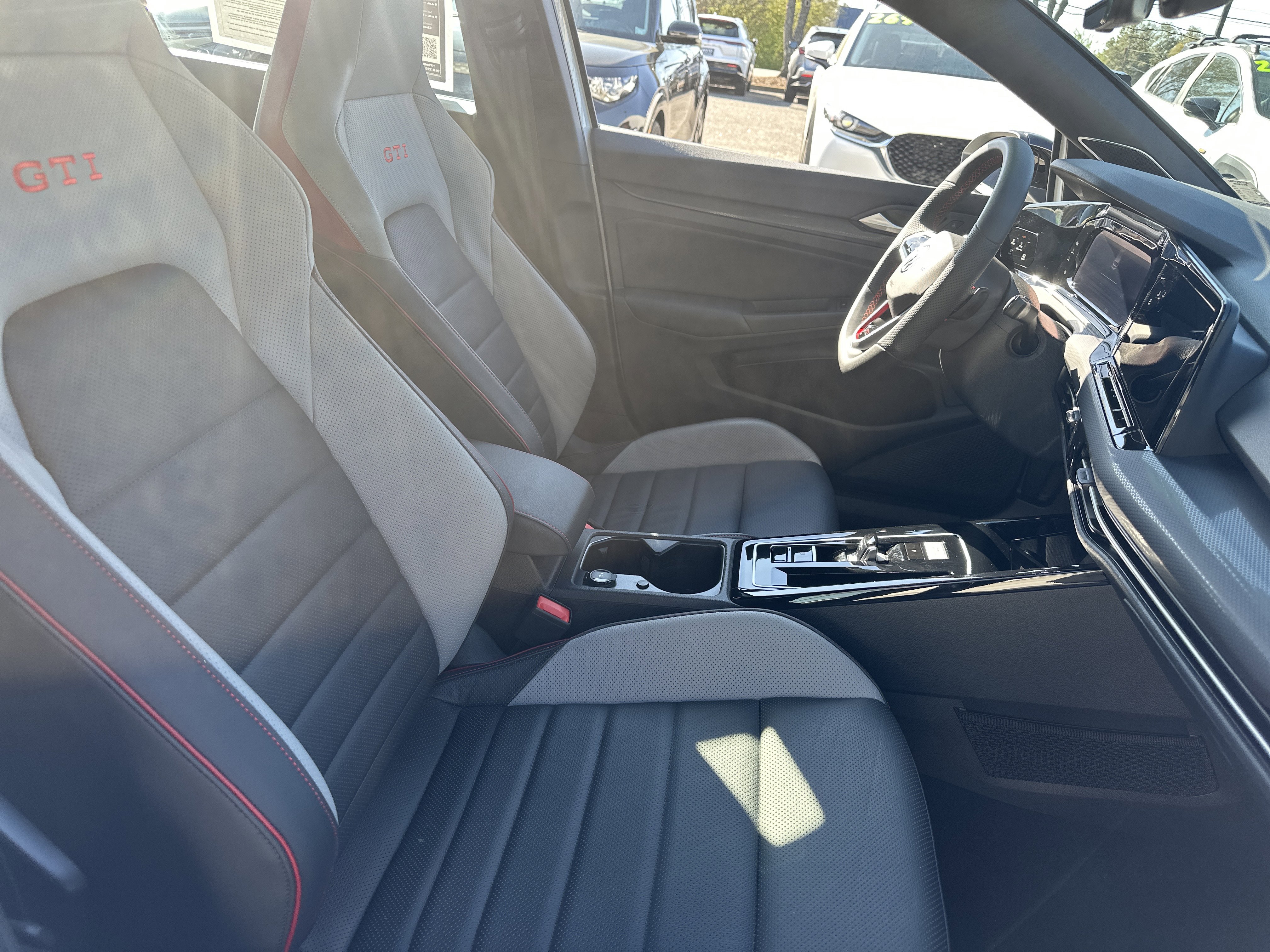 Used 2024 Volkswagen GTI SE image 13