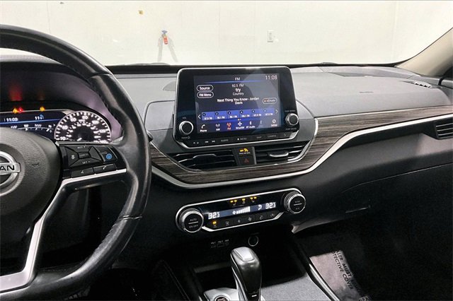 Used 2019 Nissan Altima 2.5 Platinum image 9