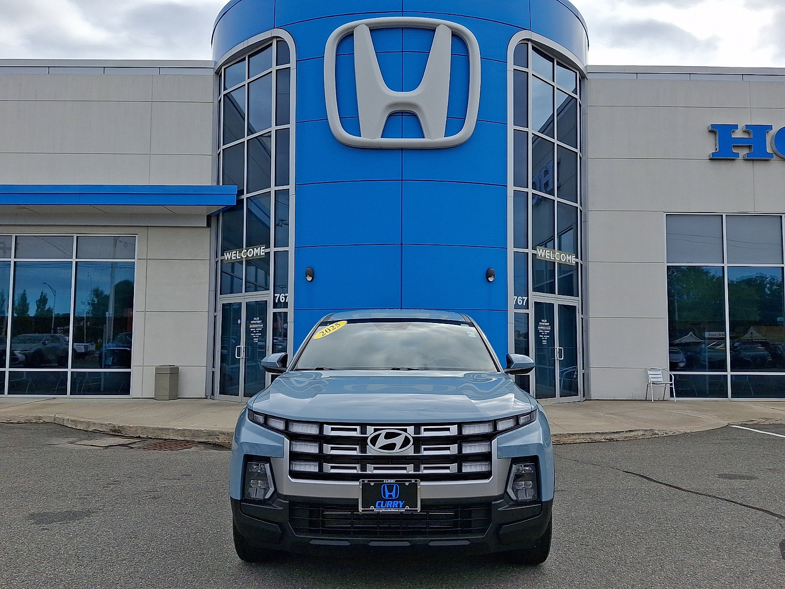 Used 2025 Hyundai Santa Cruz SE AWD/4WD video 2