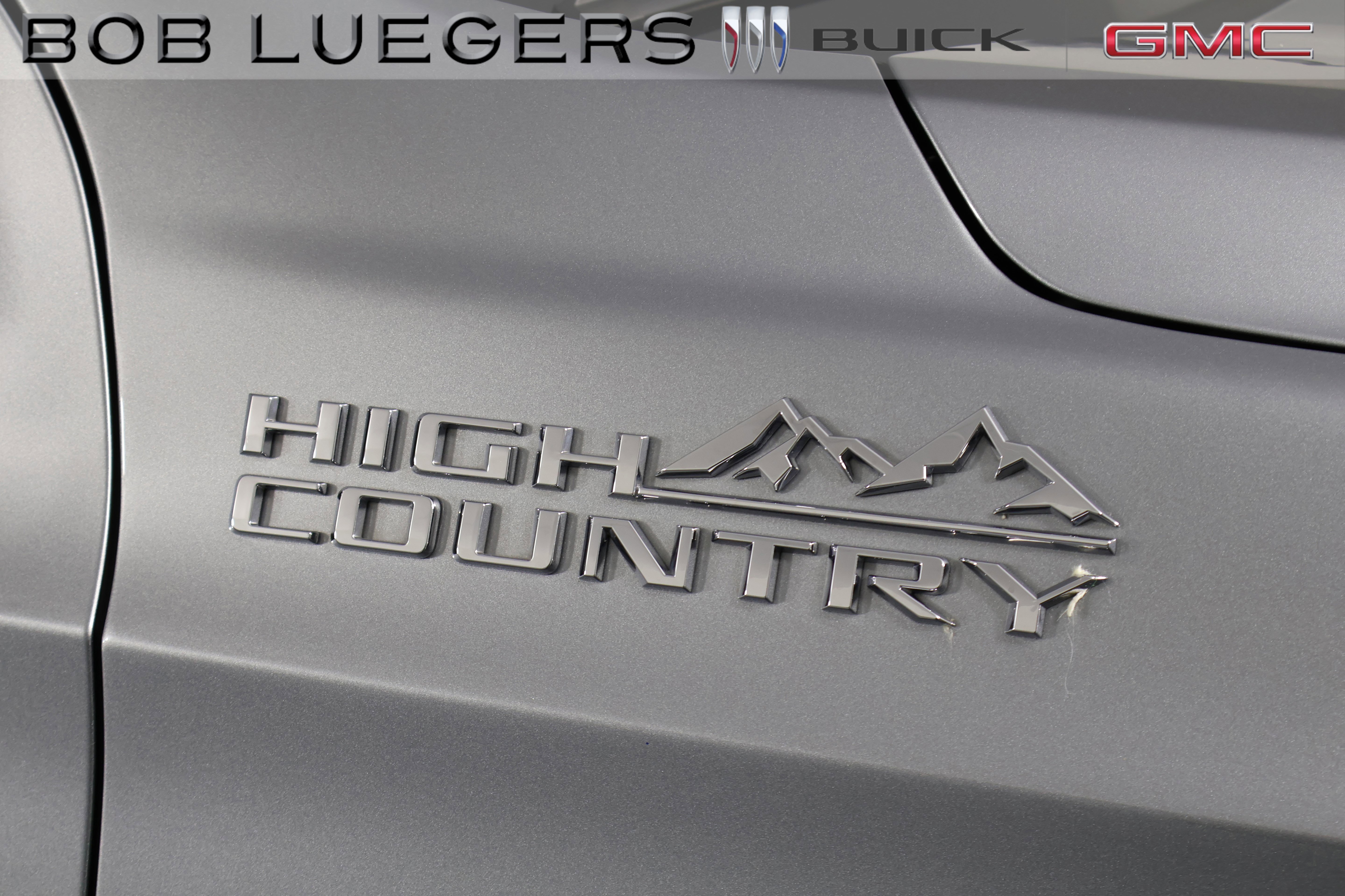 Certified 2024 Chevrolet Tahoe High Country AWD/4WD image 4