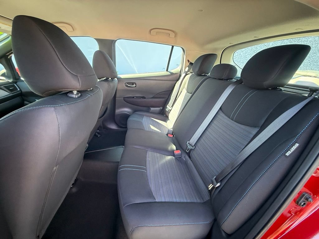 Certified 2020 Nissan Leaf SV w/ SV Technology Package FWD image 17