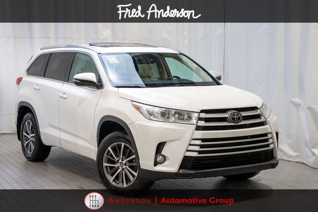 Used 2018 Toyota Highlander XLE AWD/4WD image 1