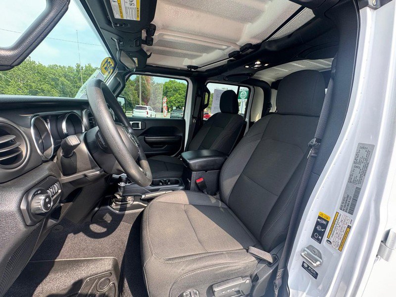 Used 2021 Jeep Gladiator Sport AWD/4WD image 11