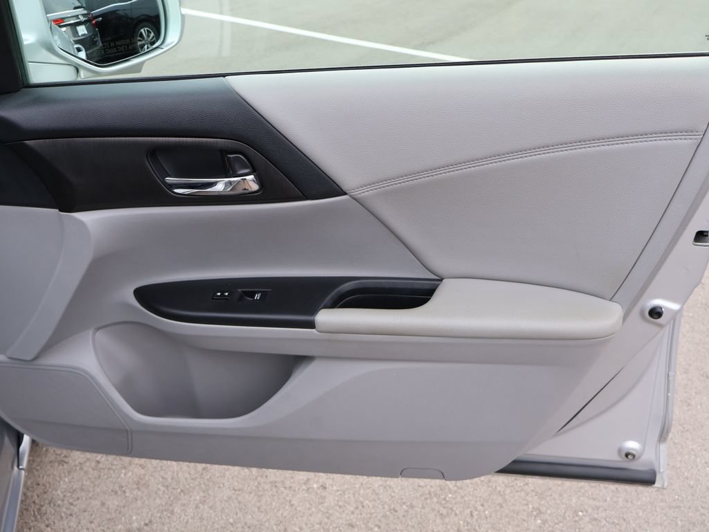 Used 2013 Honda Accord EX-L image 11
