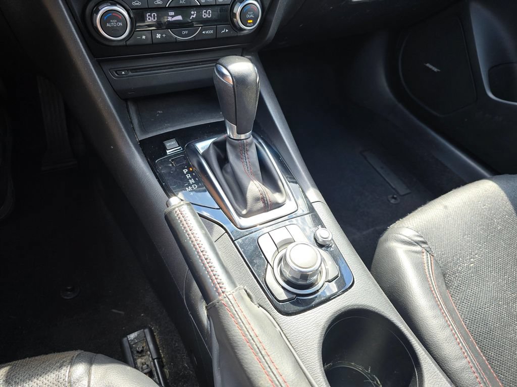 Used 2016 MAZDA MAZDA3 s Grand Touring w/ Technology Package FWD image 23