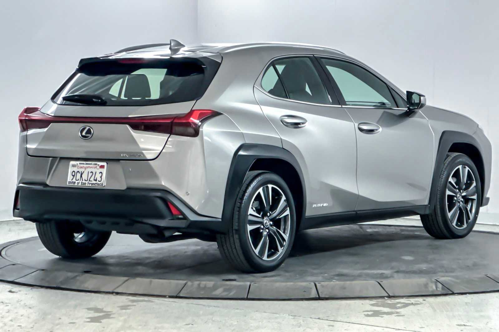 Used 2022 Lexus UX 250h image 2