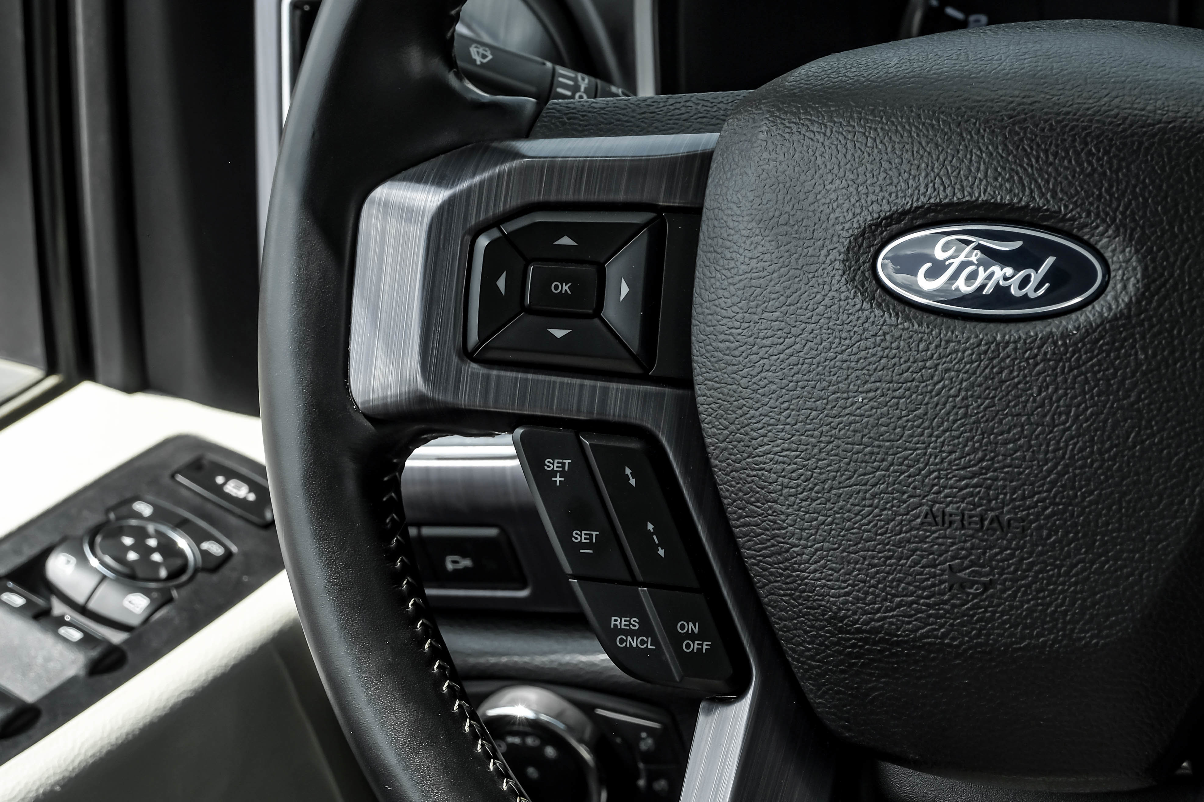 Used 2020 Ford F250 Limited w/ FX4 Off-Road Package AWD/4WD image 18