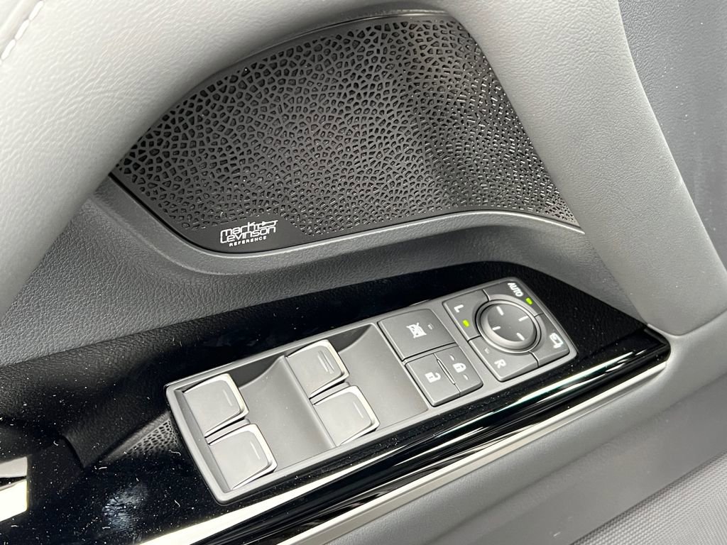 New 2026 Lexus LX 700h Luxury image 14