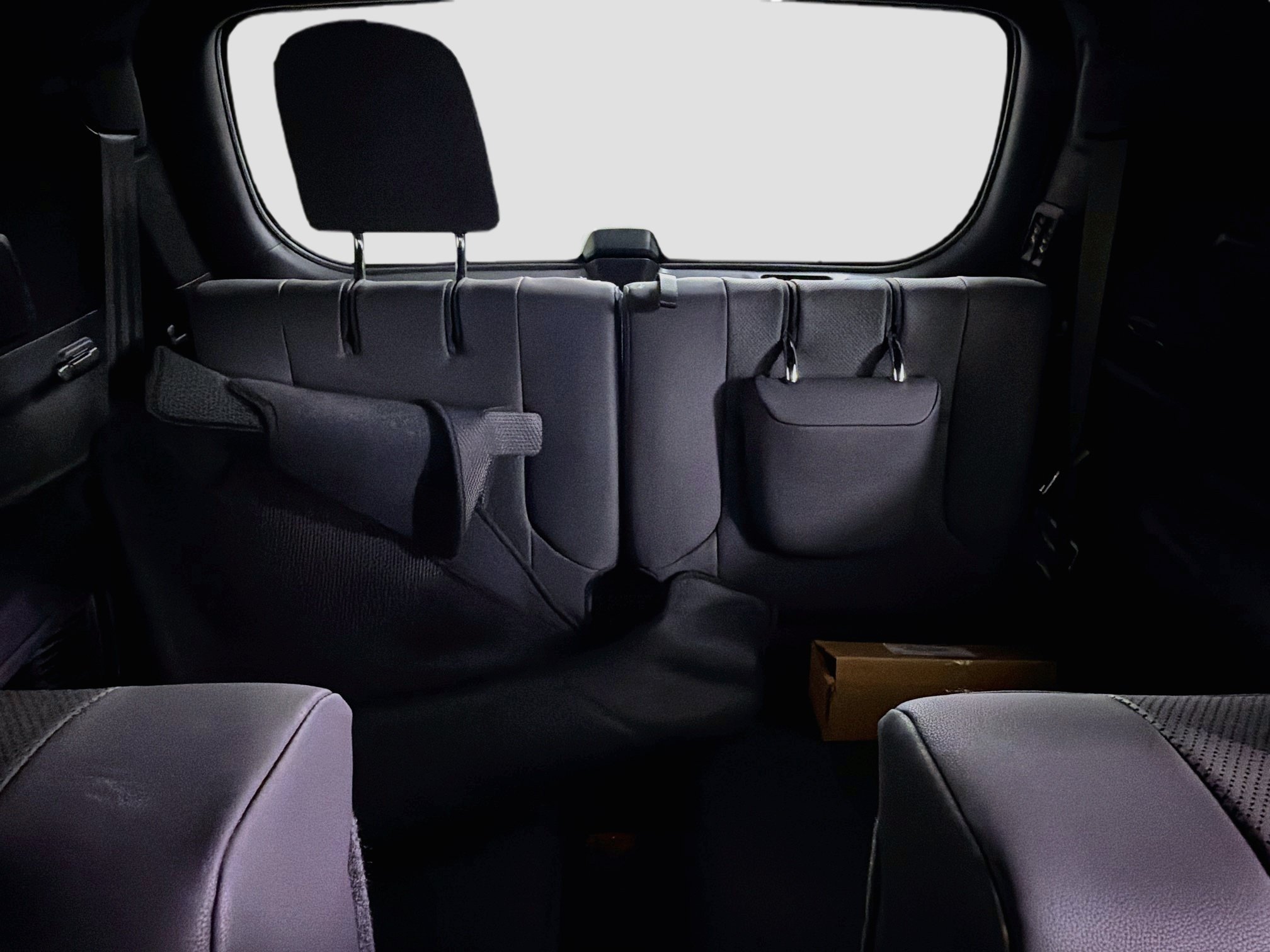 Used 2023 Lexus GX 460 Premium w/ Accessory Package AWD/4WD image 29
