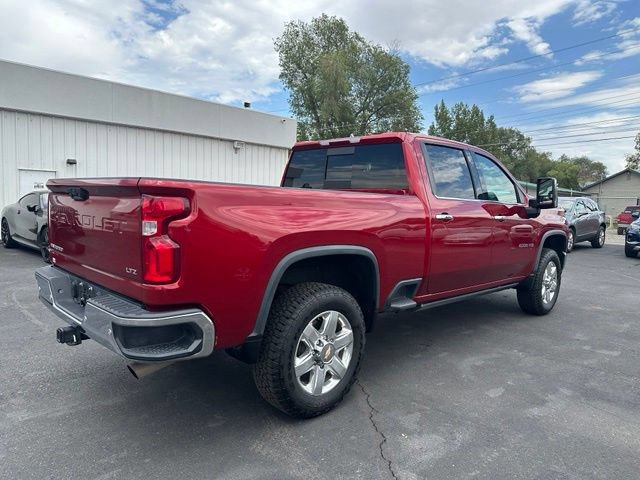 Used 2022 Chevrolet Silverado 2500 LTZ w/ LTZ Convenience Package AWD/4WD image 9