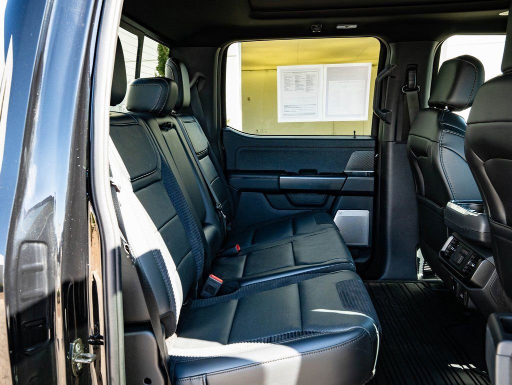 Used 2023 Ford F150 Raptor w/ Raptor Carbon Fibre Package image 35