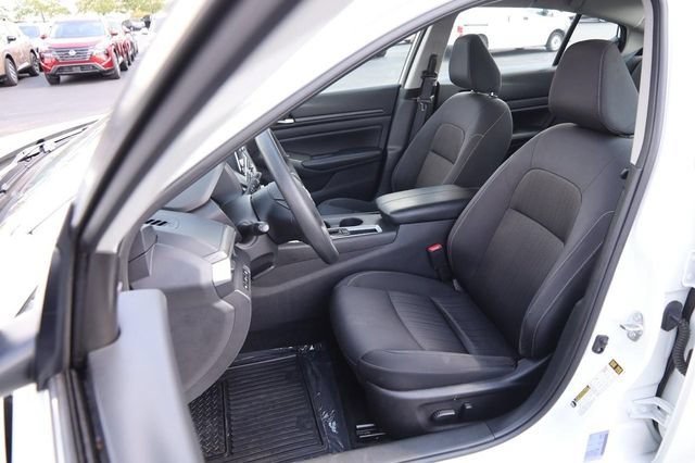 Certified 2025 Nissan Altima 2.5 SV FWD image 8
