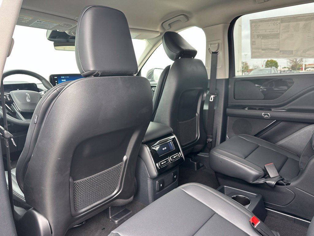 New 2026 Lincoln Aviator AWD image 19