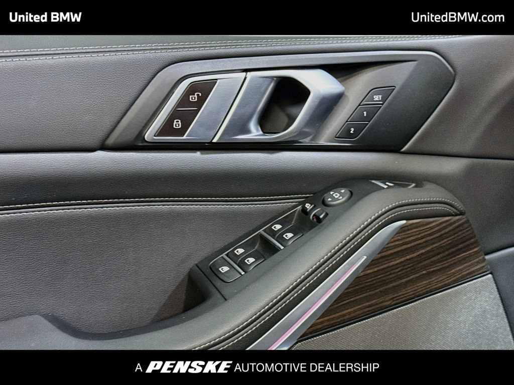 Used 2024 BMW X5 sDrive40i w/ M Sport Package RWD image 10