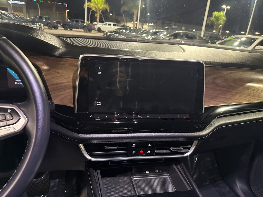 Used 2024 Volkswagen Atlas SE image 20