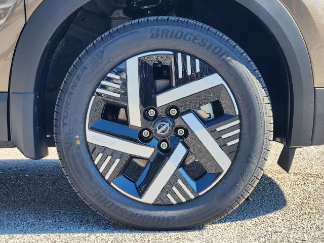 New 2027 Nissan Kicks SV FWD image 10