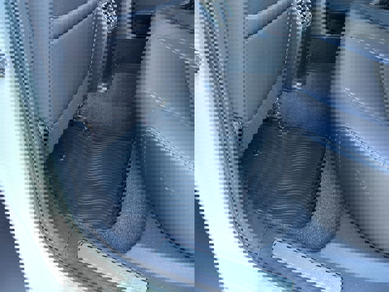 Used 2017 Acura TLX image 30