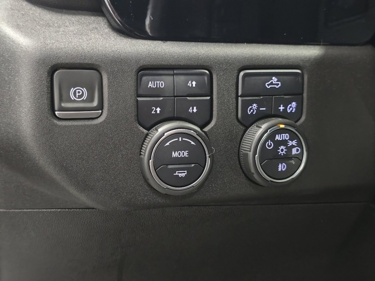 Used 2024 Chevrolet Silverado 1500 RST w/ Convenience Package II image 6