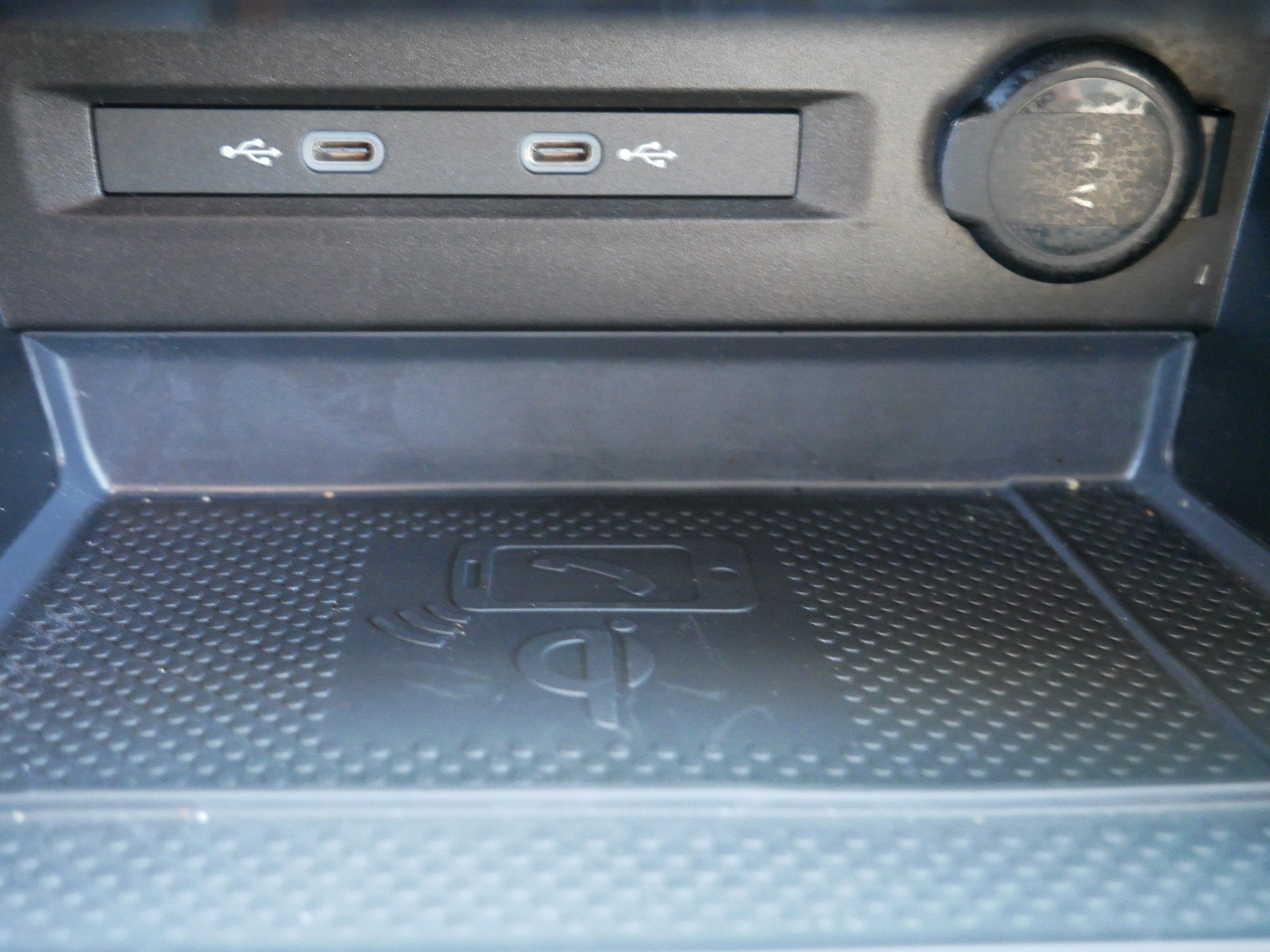 Used 2024 Volkswagen Taos SE w/ Panoramic Sunroof Package image 30