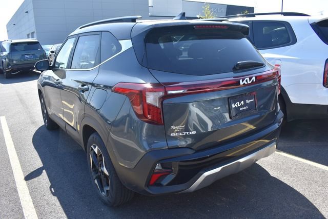 Used 2024 Kia Seltos EX AWD/4WD image 4