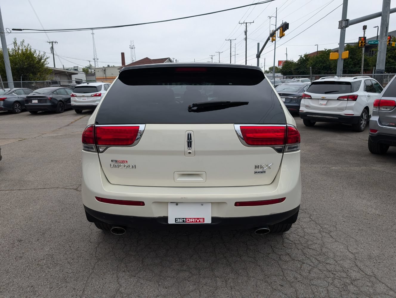 Used 2013 Lincoln MKX AWD image 7