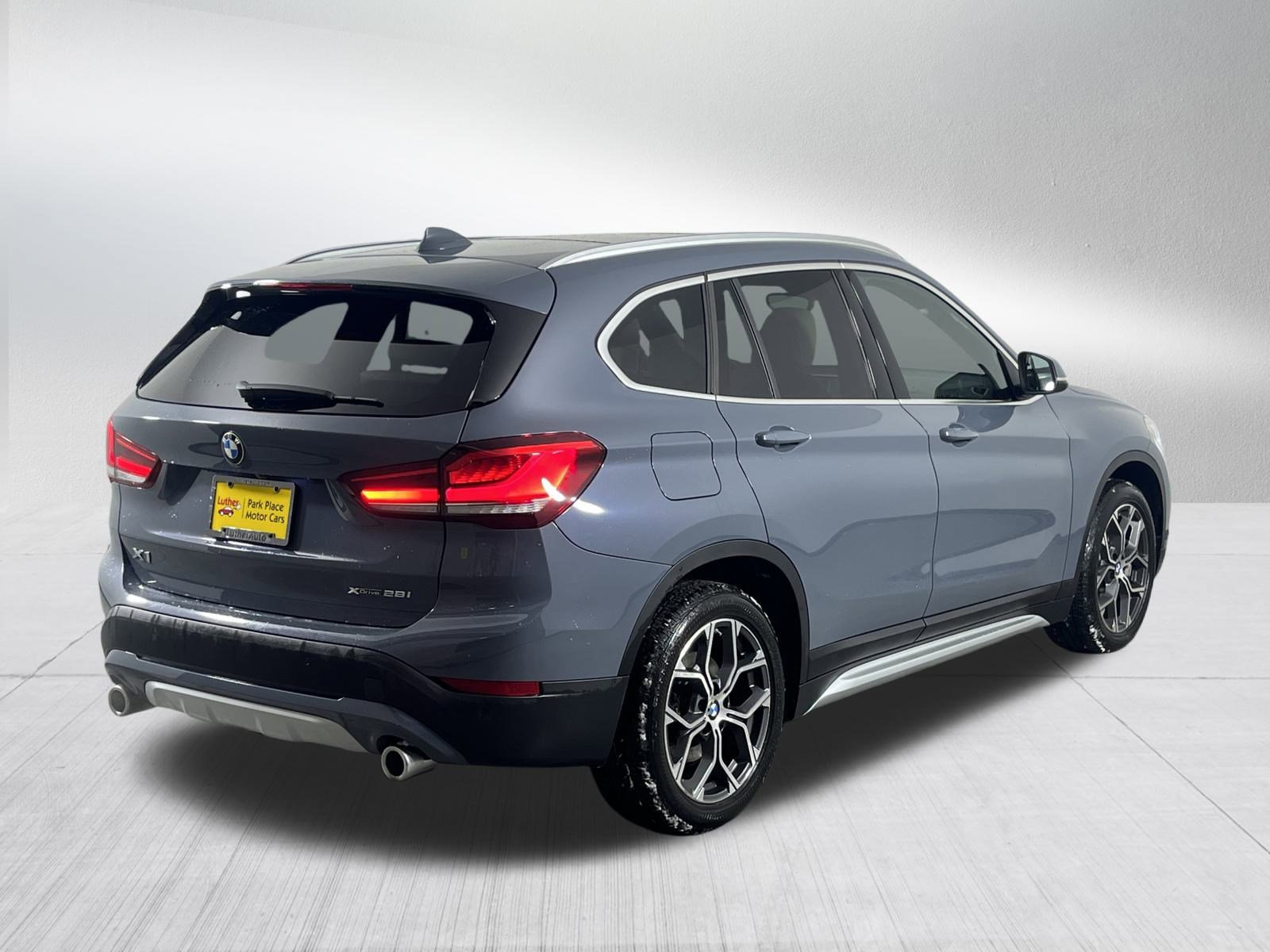 Used 2021 BMW X1 xDrive28i w/ Convenience Package image 9