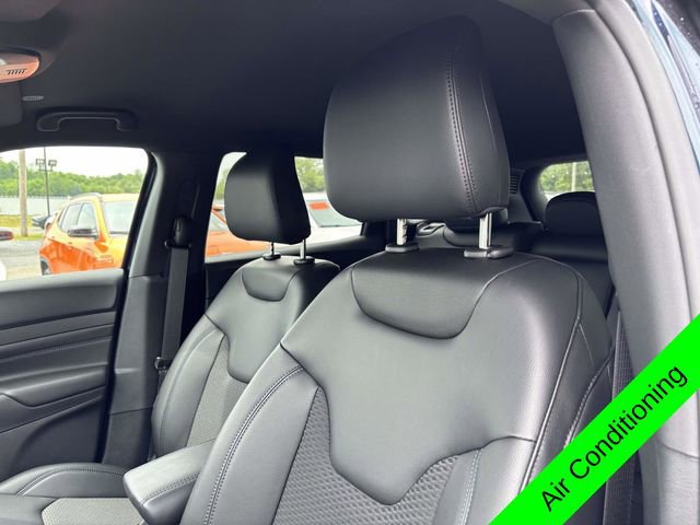 New 2026 Jeep Compass Latitude AWD/4WD image 11