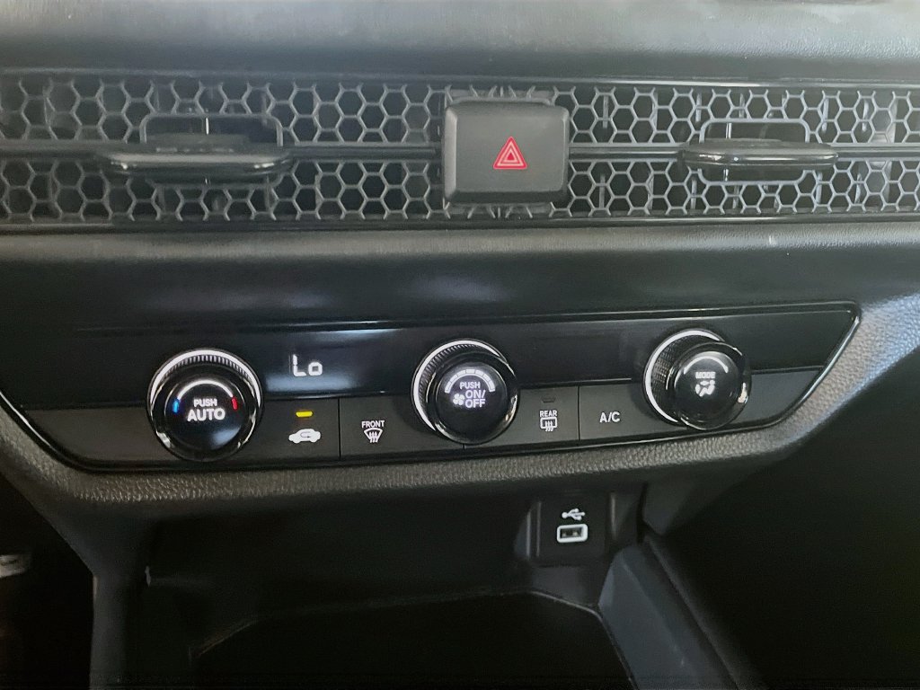 Used 2025 Honda HR-V LX image 15