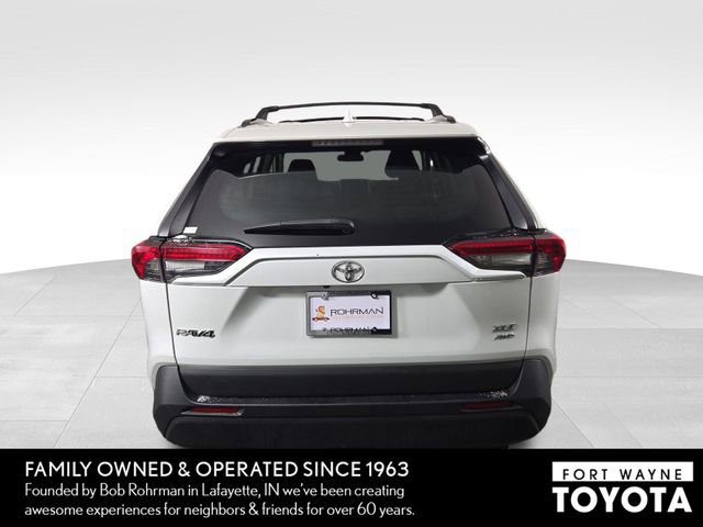Used 2023 Toyota RAV4 XLE Premium image 8